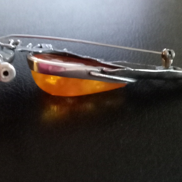 *Sold Sold* ANTIQUE SILVER AND AMBER SEAHORSE PIN/PENDENT - Picture 8 of 8